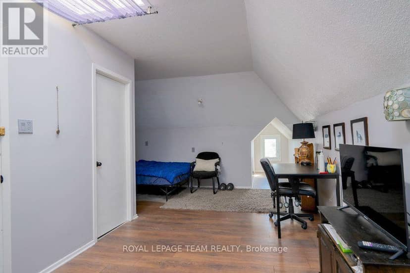 422 Donald B Munro Drive — photo 19 of 21