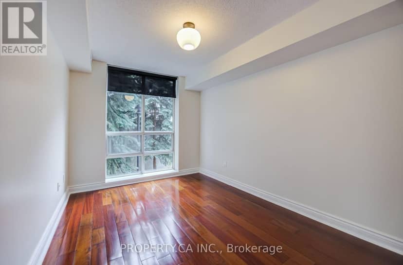 209 - 330 Adelaide Street E — photo 19 of 30