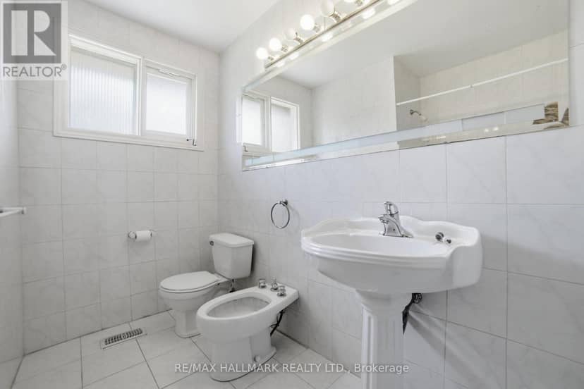 1392 Rebecca Street — photo 16 of 40