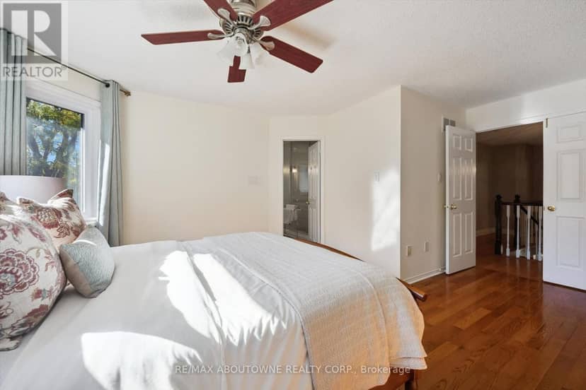 2086 Sprucedale Drive — photo 23 of 40