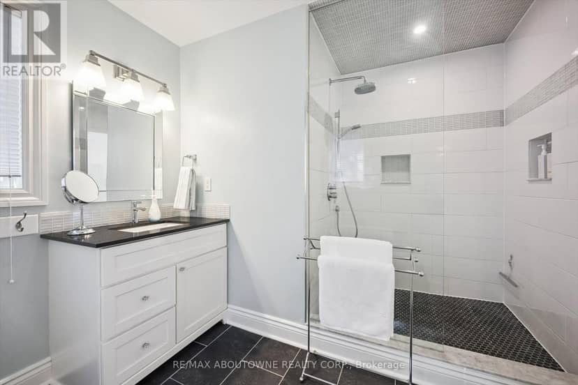 2086 Sprucedale Drive — photo 26 of 40