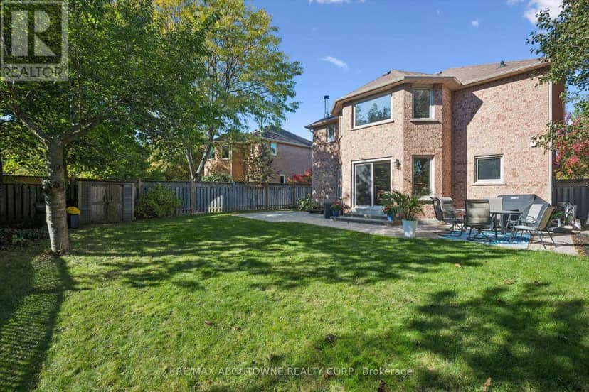 2086 Sprucedale Drive — photo 39 of 40