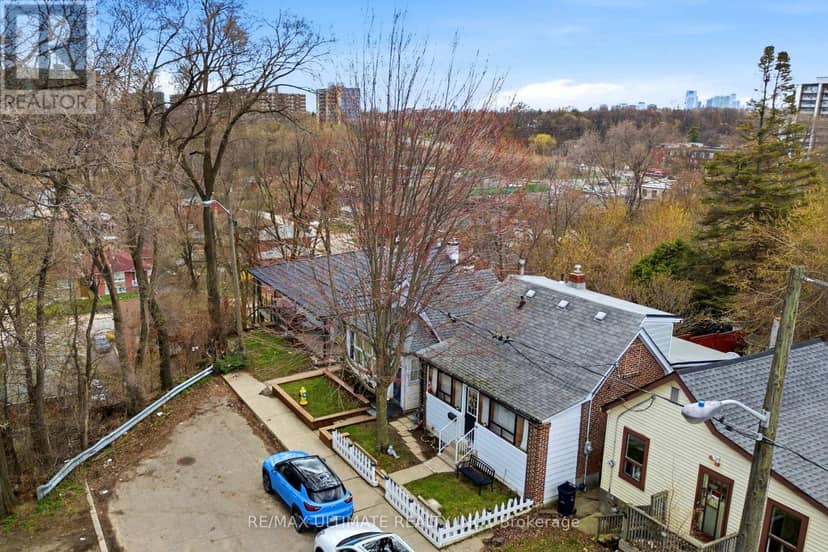 82 Beechwood Avenue, Toronto, photo 3