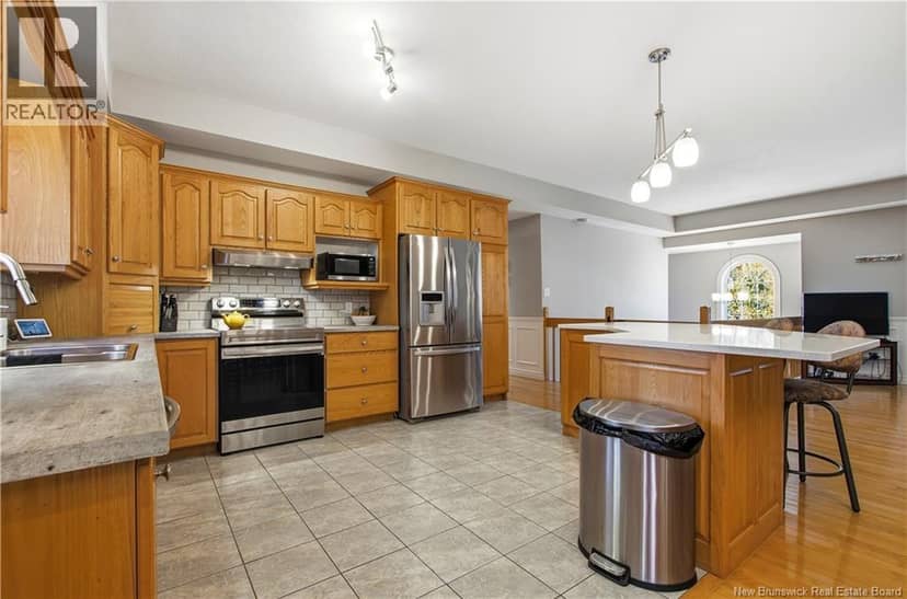 14 Wilfred Avenue — photo 11 of 40