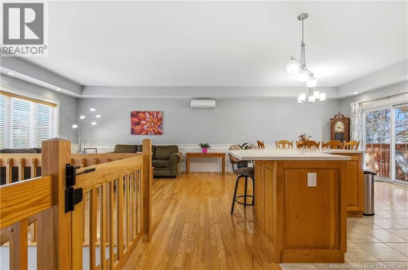 14 Wilfred Avenue — photo 16 of 40