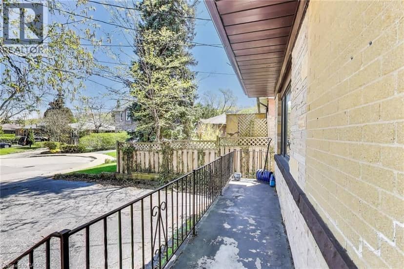 68 HAROLD Court — photo 2 of 36