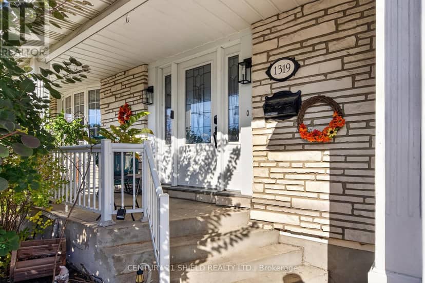 1319 Aubin Avenue, Cornwall, photo 2