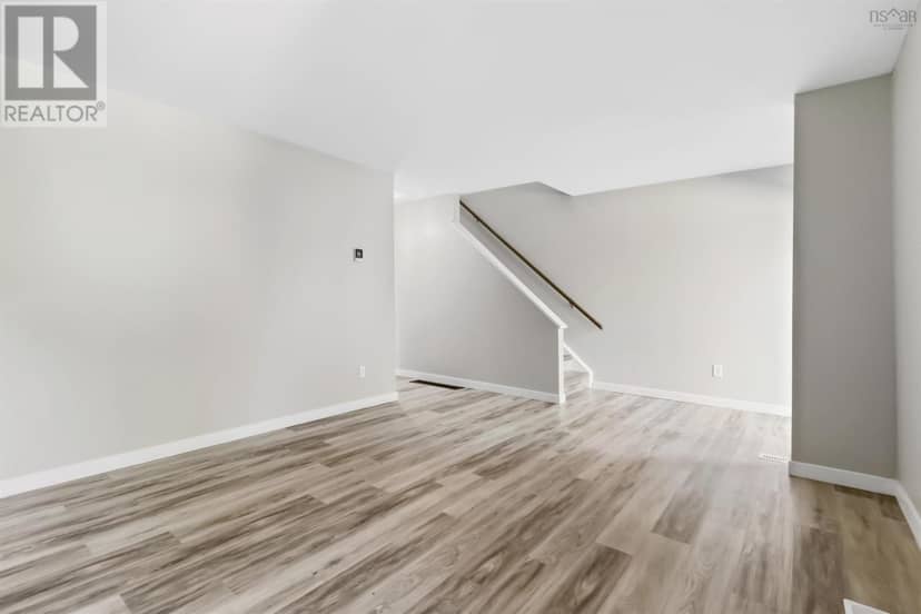 19 Aberdeen Court — photo 13 of 40