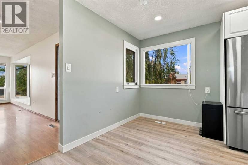 11107 94 Street — photo 13 of 35