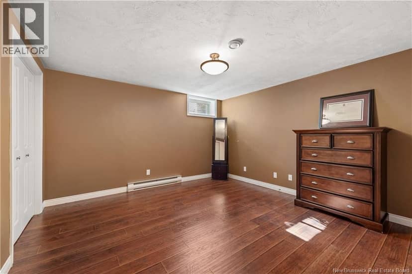 66 Goldsboro Avenue — photo 27 of 37