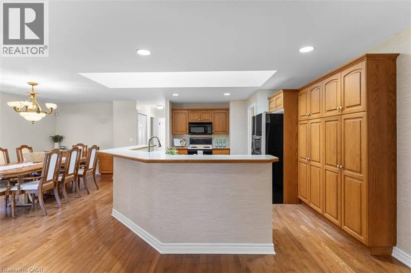 36 VIRGINIA Street — photo 14 of 38