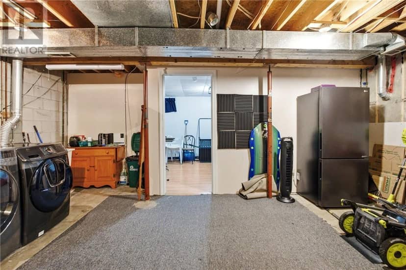 983 ARTHUR Street — photo 15 of 19