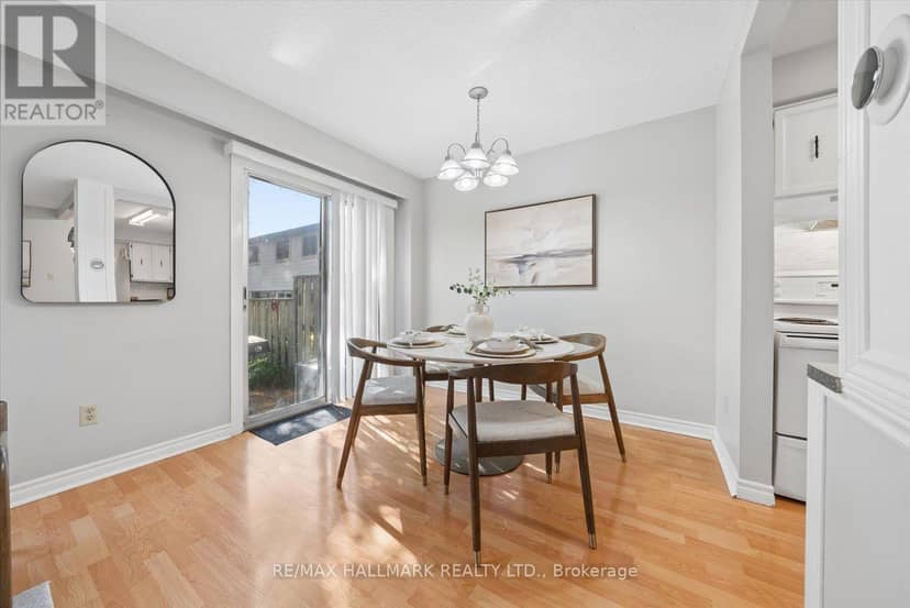 69 - 39 Camelot Way — photo 9 of 40