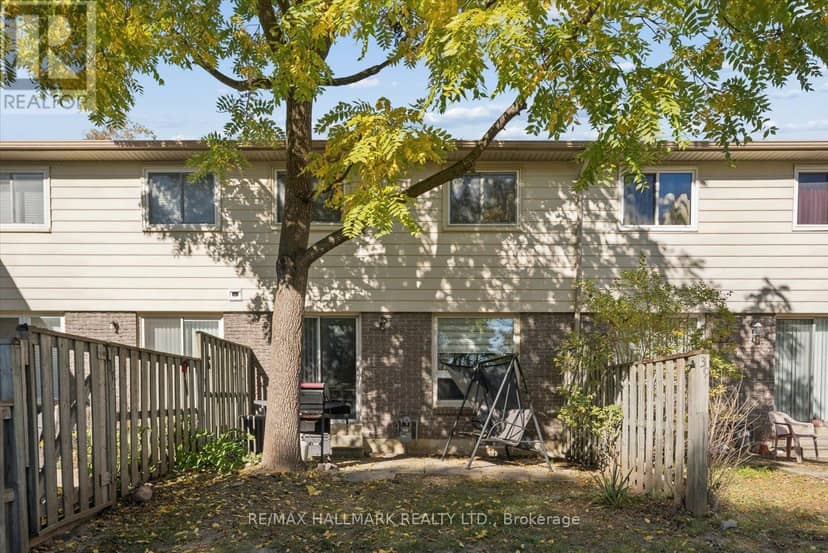69 - 39 Camelot Way — photo 38 of 40