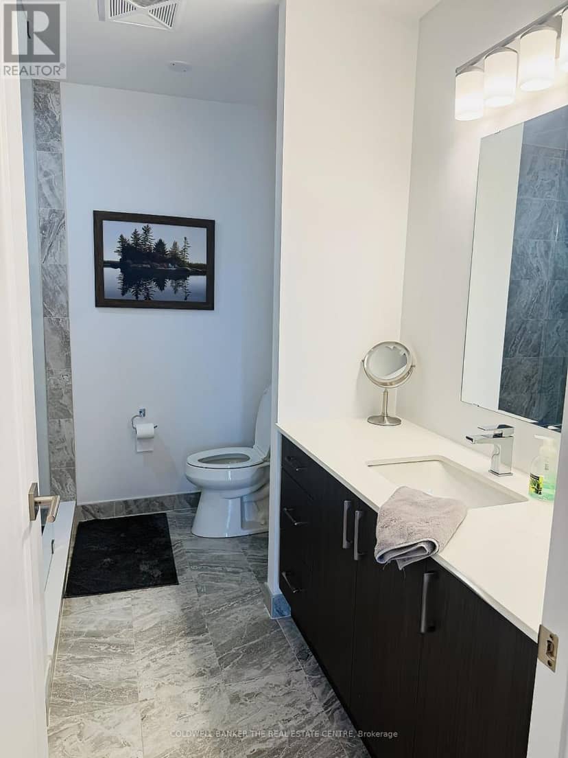 420 - 1 Hume Street — photo 11 of 30