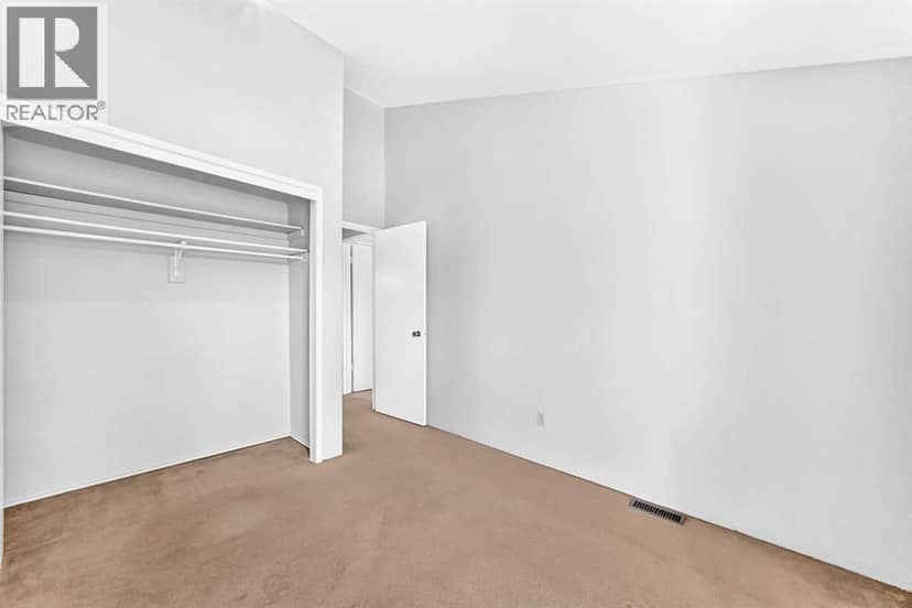 410 Brae Glen Crescent SW — photo 27 of 40