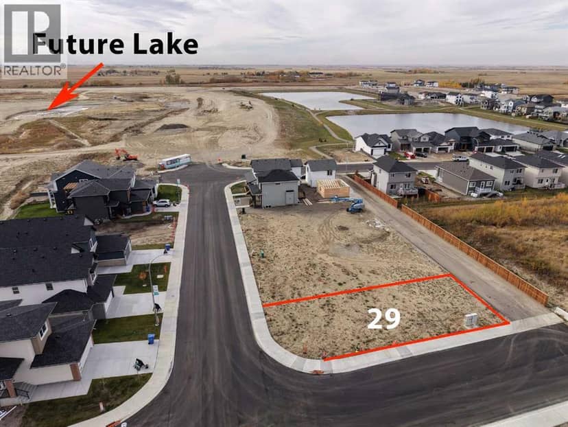 4 Lakewood Way, Strathmore, photo 2
