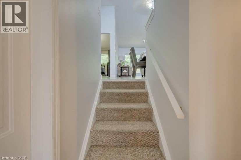 58D HARRIS Avenue — photo 11 of 40