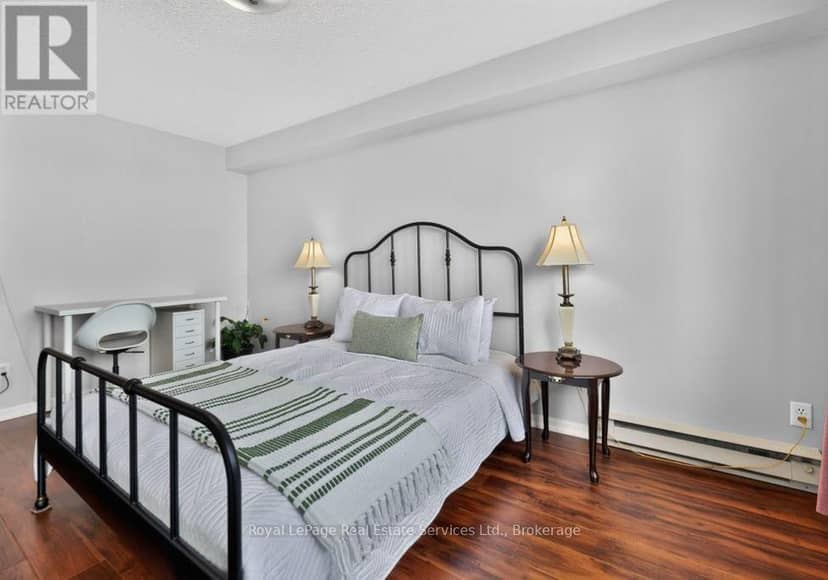 1105 - 1240 Marlborough Court — photo 26 of 40