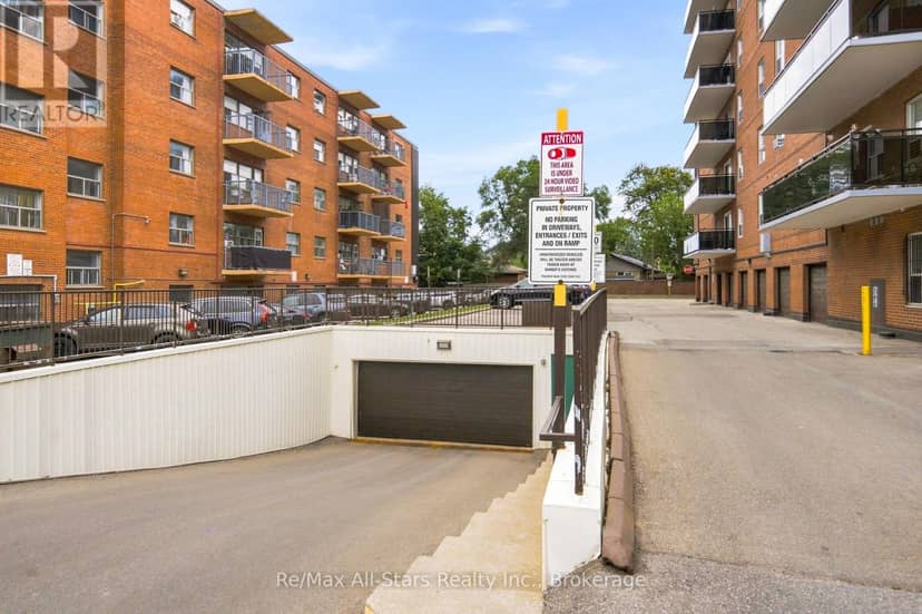 806 - 855 Kennedy Road — photo 40 of 40
