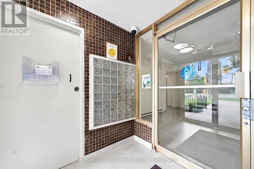 806 - 855 Kennedy Road, Toronto, photo 7