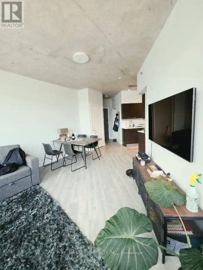 303 - 90 Trinity Street, Toronto, photo 8
