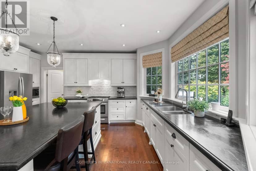 174 Ridley Boulevard, Toronto, photo 6
