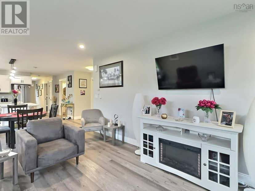 24 Eagleview Drive — photo 10 of 20