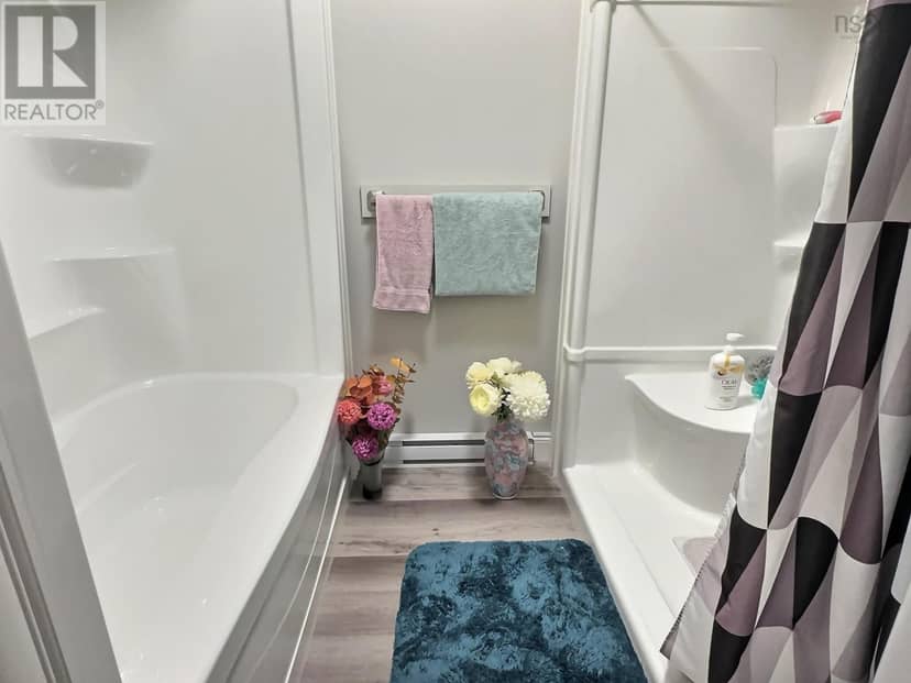 24 Eagleview Drive — photo 14 of 20