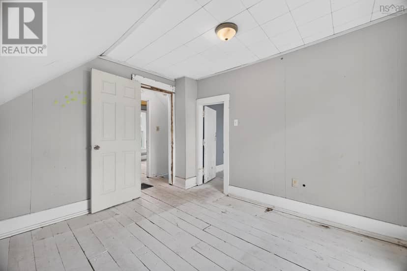 2149 COWAN Street — photo 25 of 39