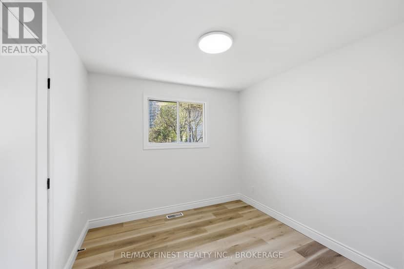 882 Beaconhill Court — photo 21 of 40