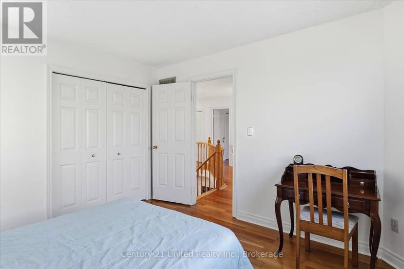 1600 Firwood Crescent — photo 27 of 40