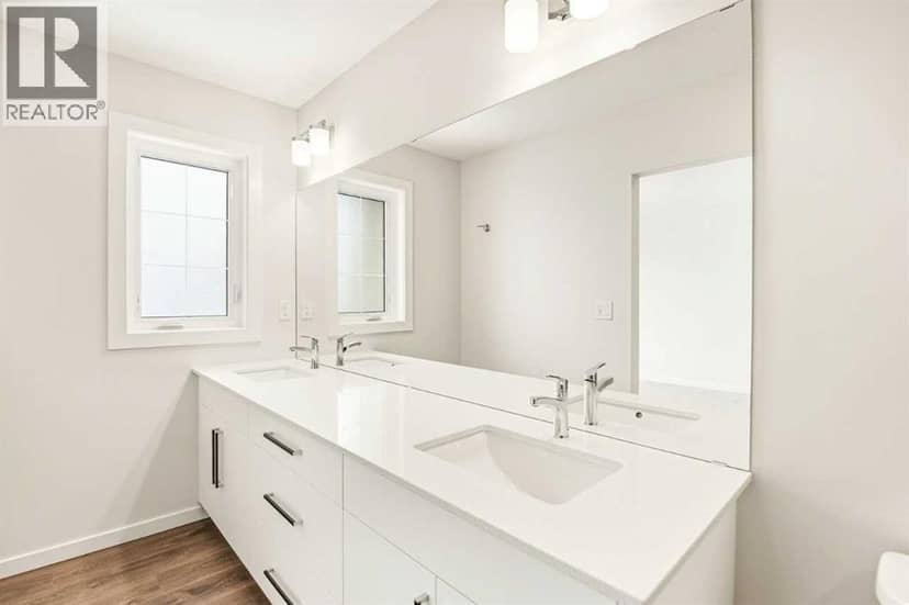 159 Lincoln Crescent — photo 9 of 12