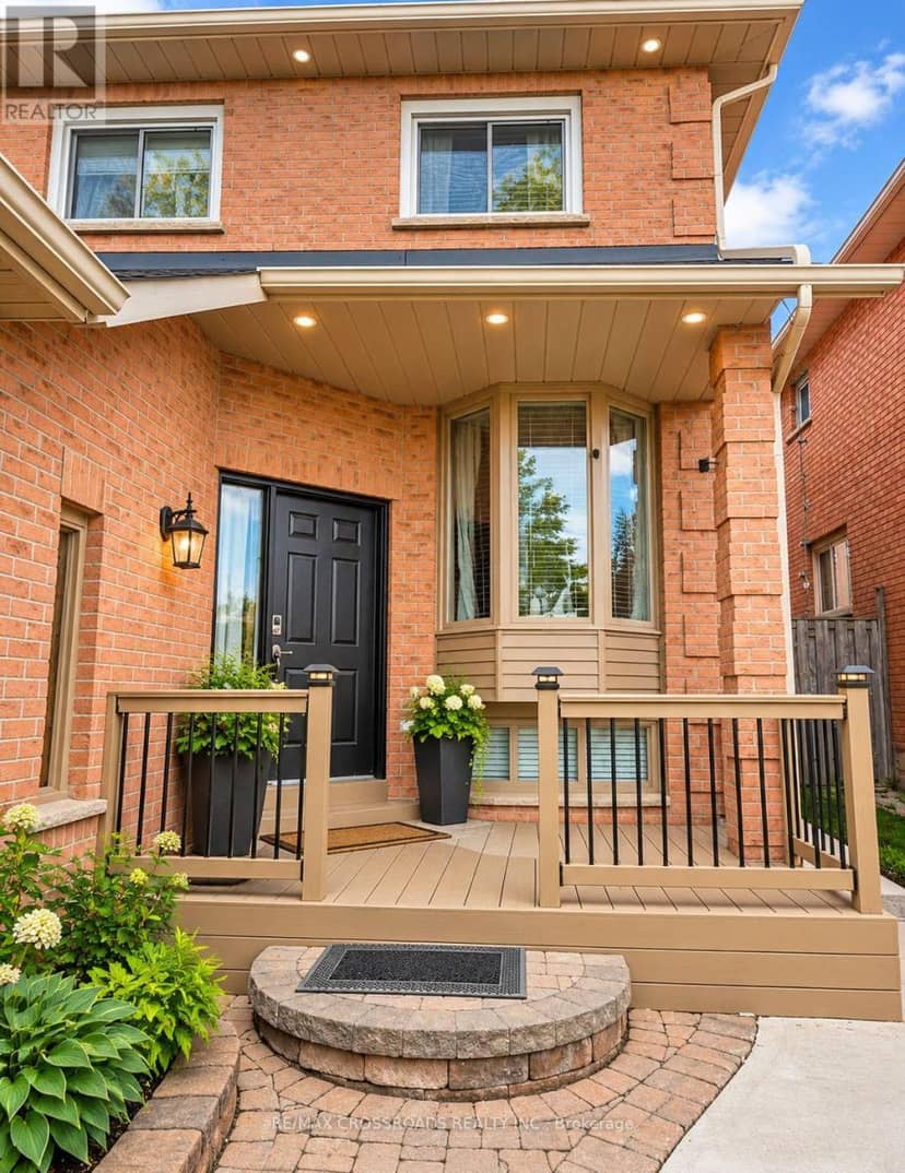 11 Murkar Crescent, Whitby, photo 2