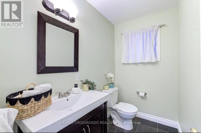 11 Murkar Crescent — photo 31 of 40