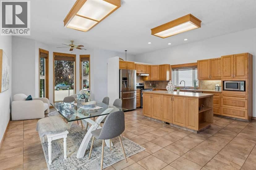 246 Mt Lorette Place SE, Calgary, photo 8