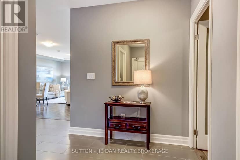 912 - 260 Villagewalk Boulevard — photo 17 of 36