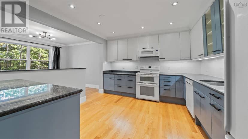 40 Walden Place — photo 9 of 40