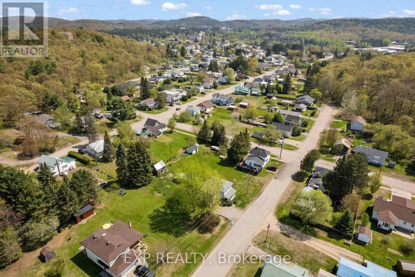 00 Casey Street — photo 11 of 17