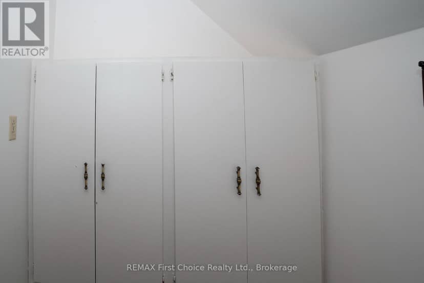 1004 Alberta Street — photo 28 of 37