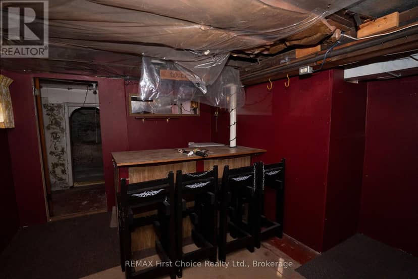 1004 Alberta Street — photo 32 of 37