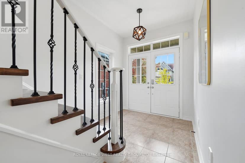 309 Greenwood Drive, Essa, photo 2