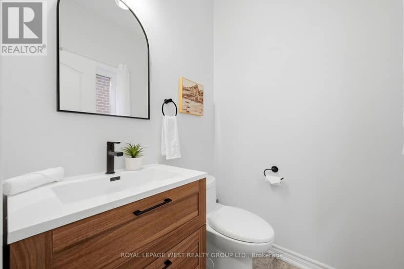 309 Greenwood Drive — photo 9 of 19