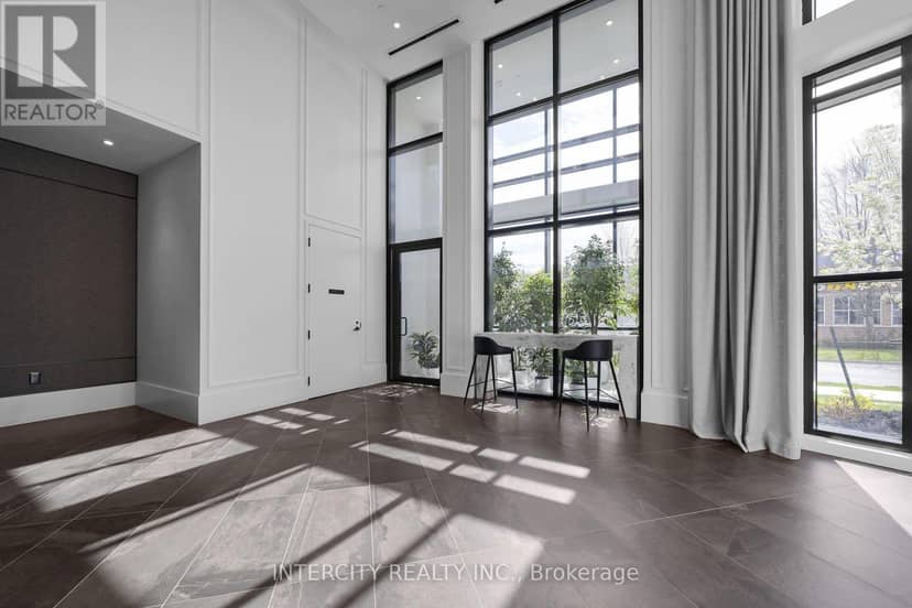340 - 2075 King Road, King, photo 5