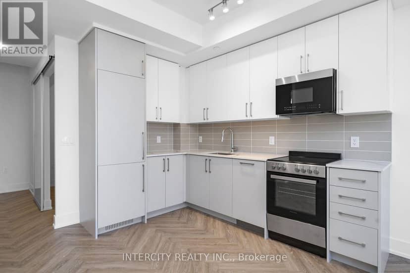 248 - 2075 King Road — photo 11 of 25