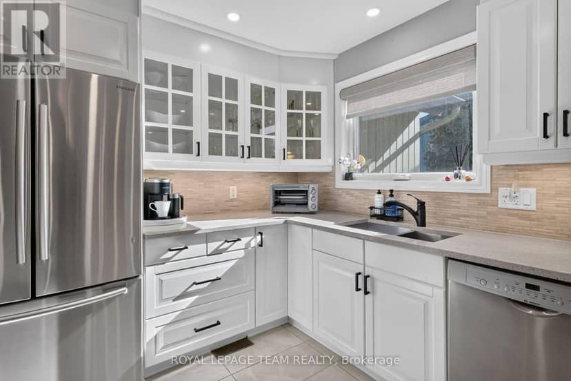 14 - 12 Castle Harbour Court — photo 23 of 40