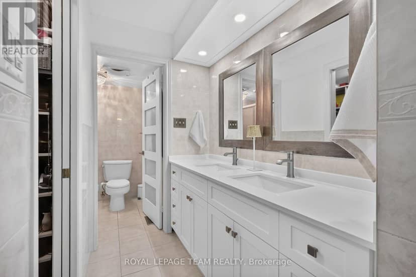 14 - 12 Castle Harbour Court — photo 33 of 40