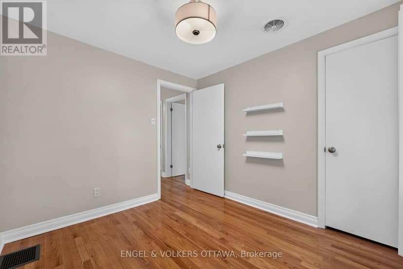 916 Iroquois Road — photo 34 of 40