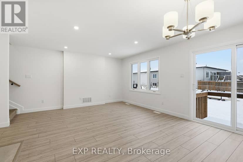 134 Elizabeth Street — photo 13 of 24