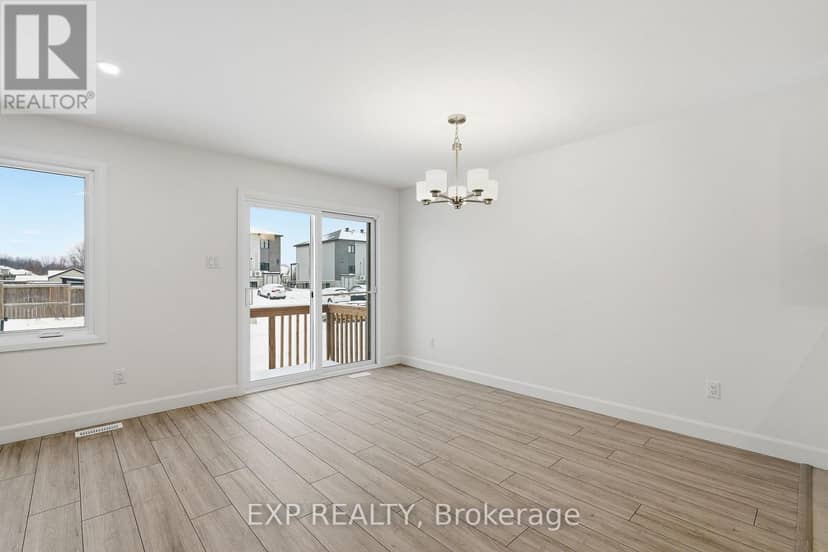 134 Elizabeth Street — photo 14 of 24